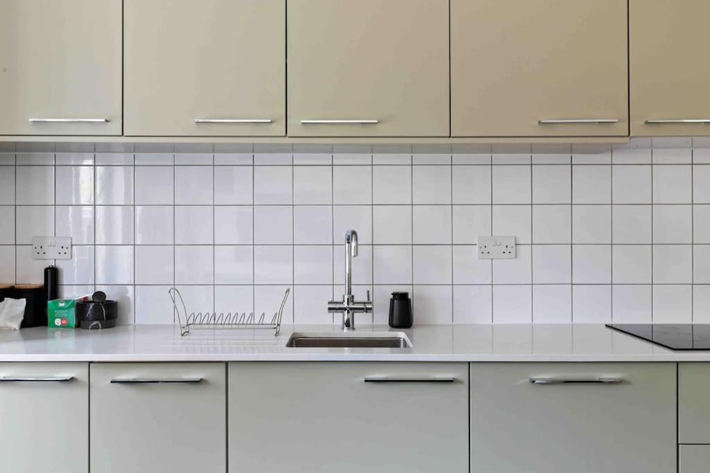 Modern 3 Bed Apartment In Tottenham Londýn Exteriér fotografie